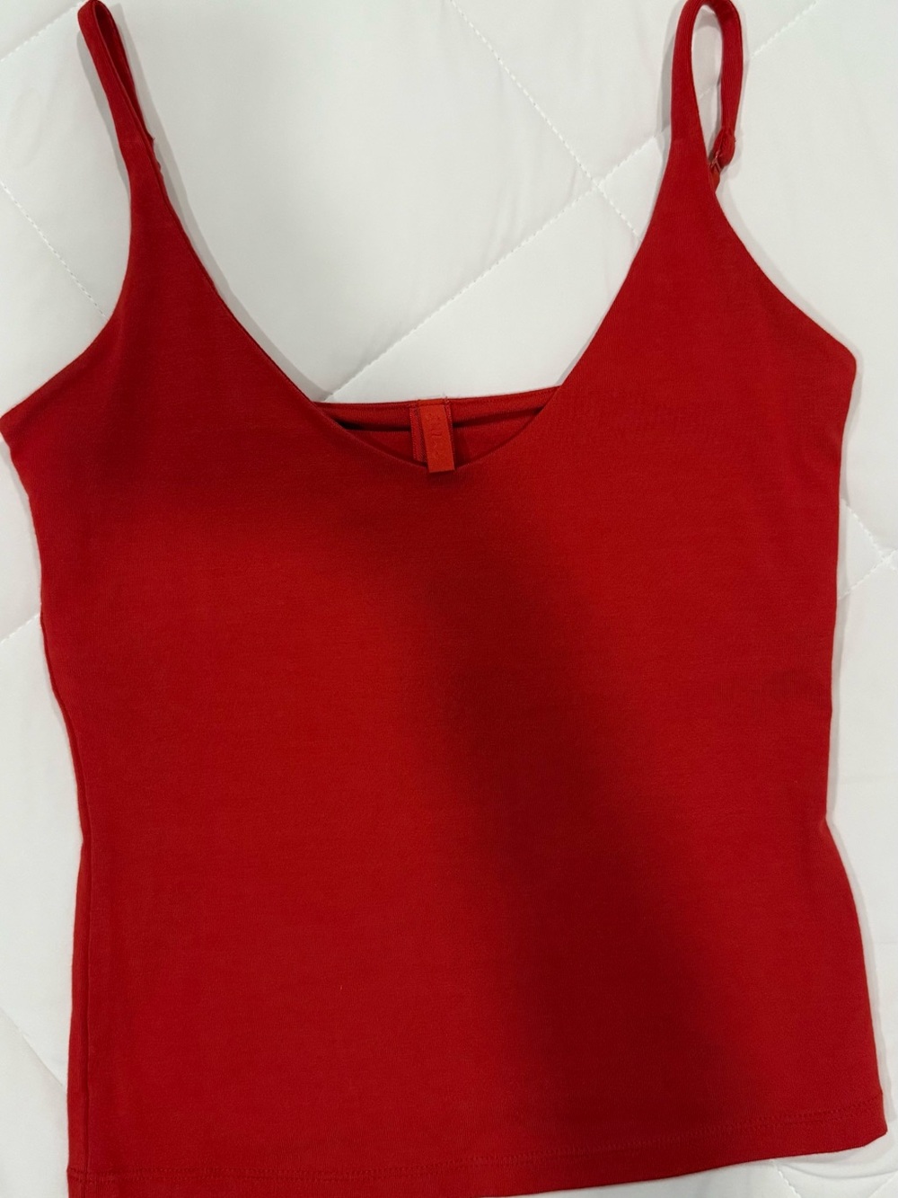 SKIMS Women's V-Neck Cami Tank Top